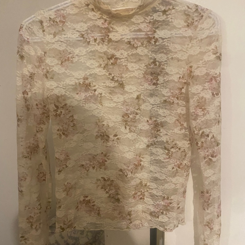 Delicate Floral Lace Blouse in Cream and Pink